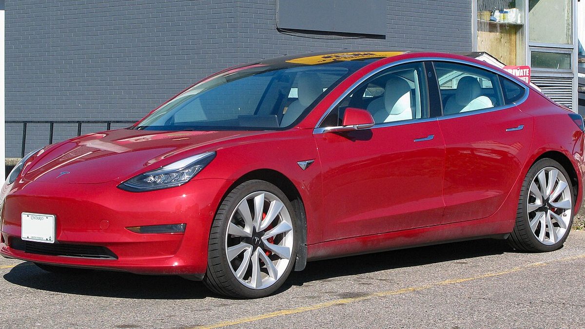Tesla MODEL-3